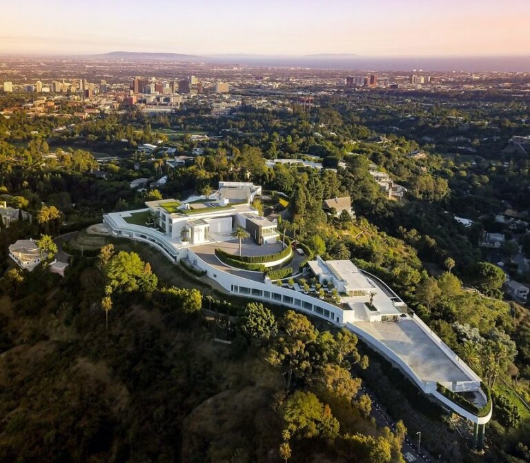 THE MOST EXPENSIVE HOUSE IN THE WORLD