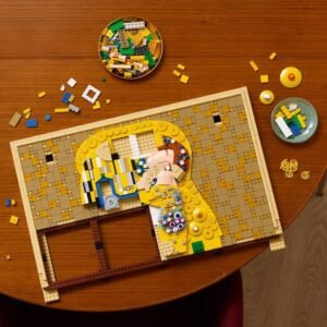 LEGO відтворила «Поцілунок» Густава Клімта